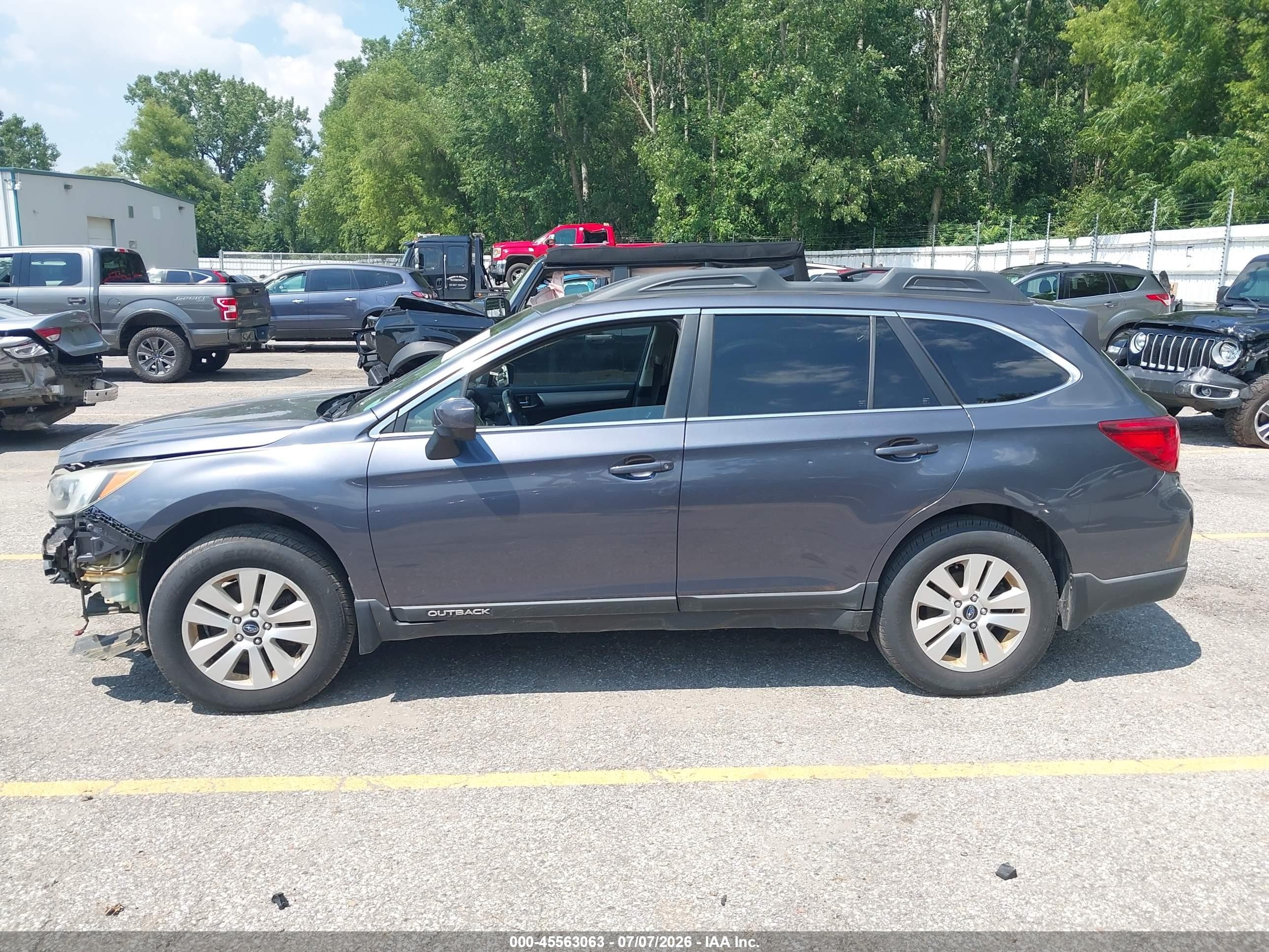 2015 Subaru Outback 2.5i Premium Gray vin: 4S4BSBDC2F3356360