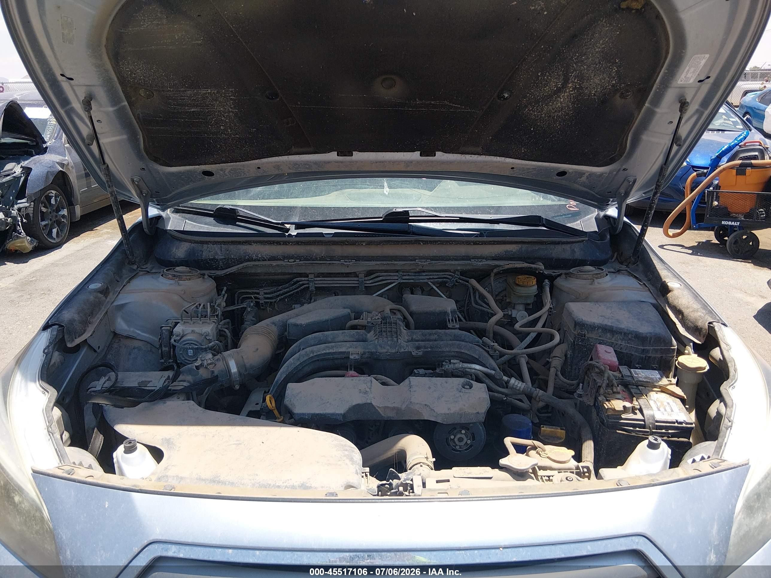 2015 Subaru Outback 2.5i Premium Silver vin: 4S4BSBDCXF3244860
