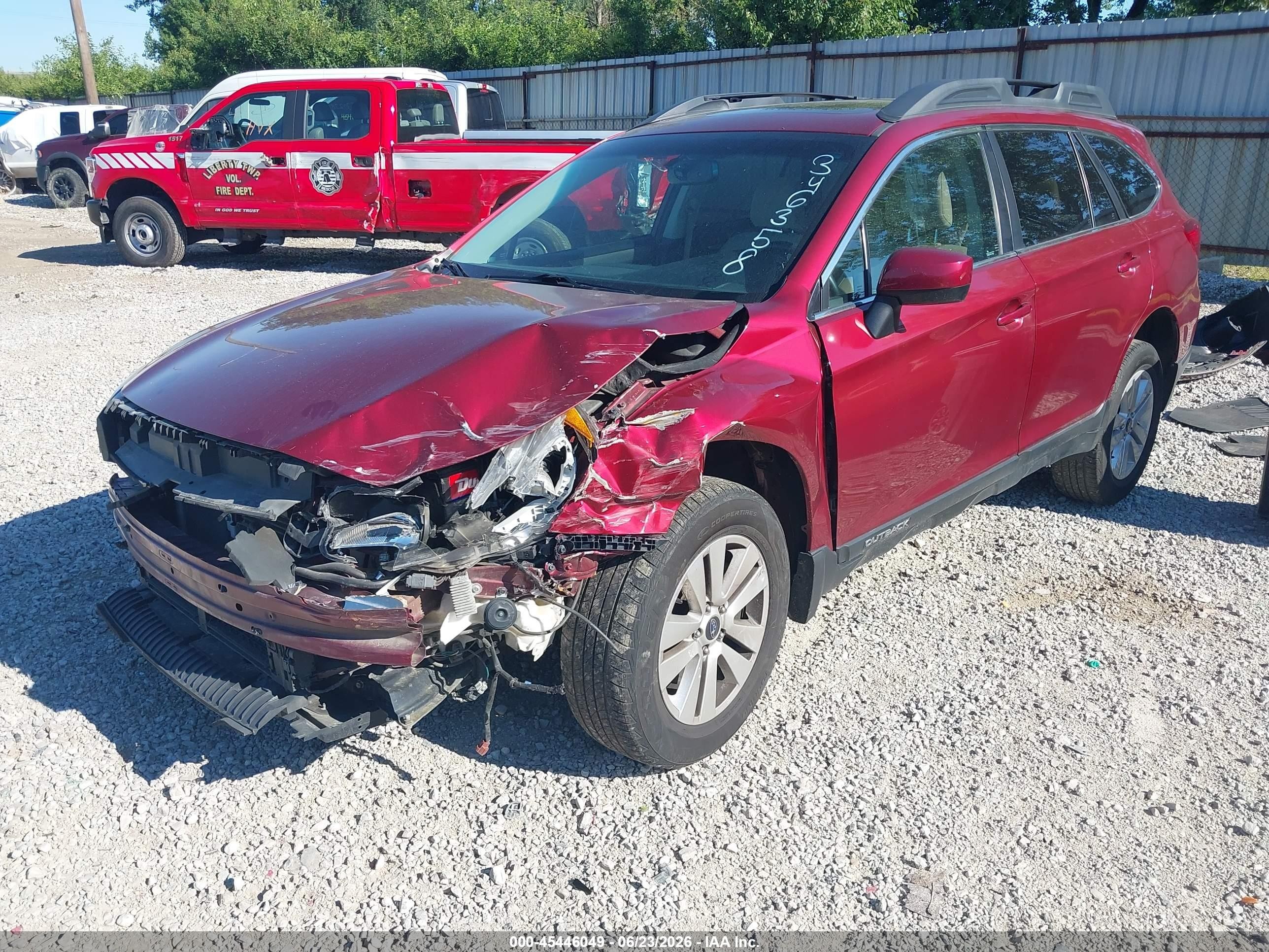 2015 Subaru Outback 2.5i Premium Темно-бордовый vin: 4S4BSBEC0F3346358