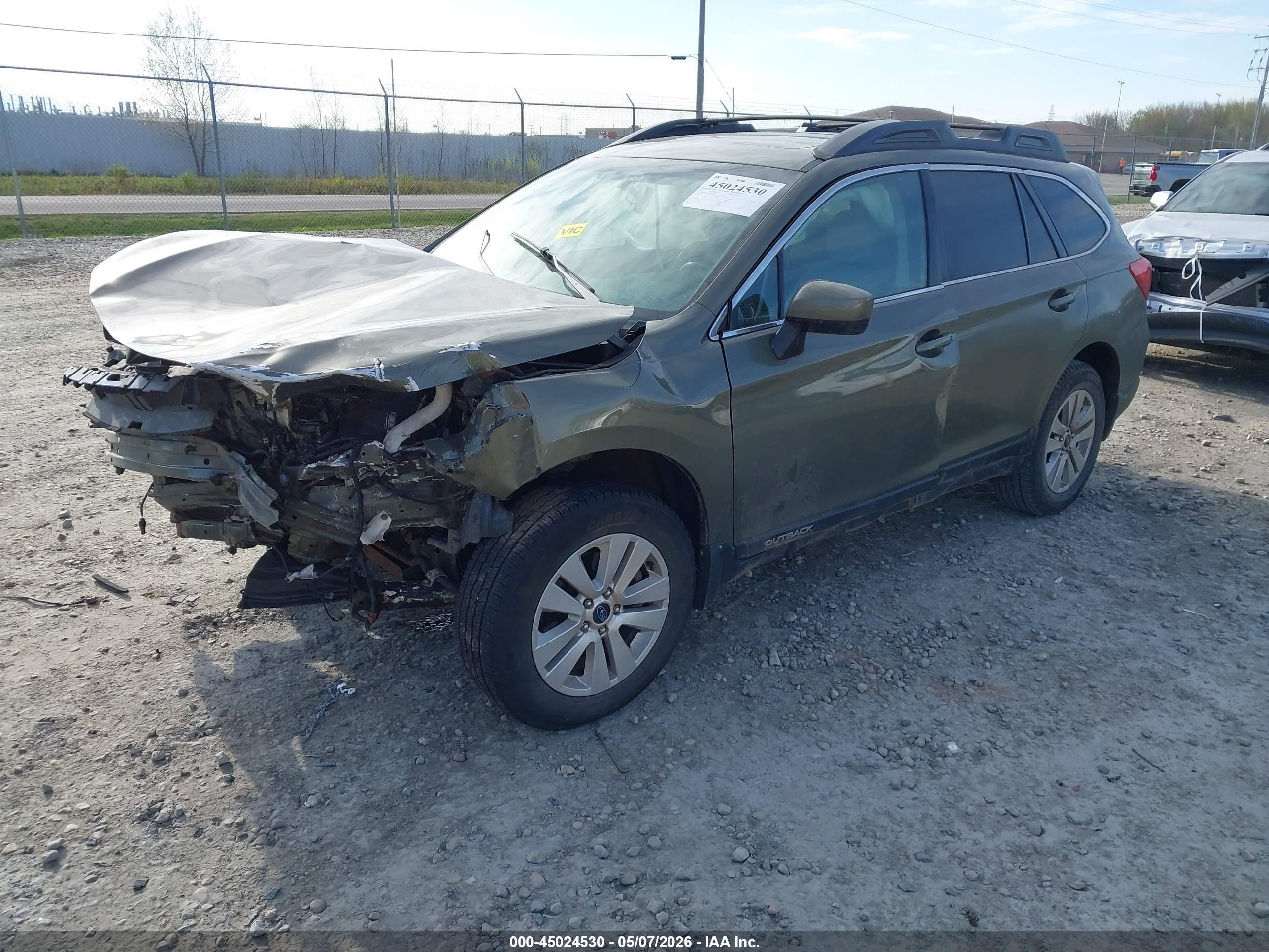 2015 Subaru Outback 2.5i Premium Gray vin: 4S4BSBEC2F3267936