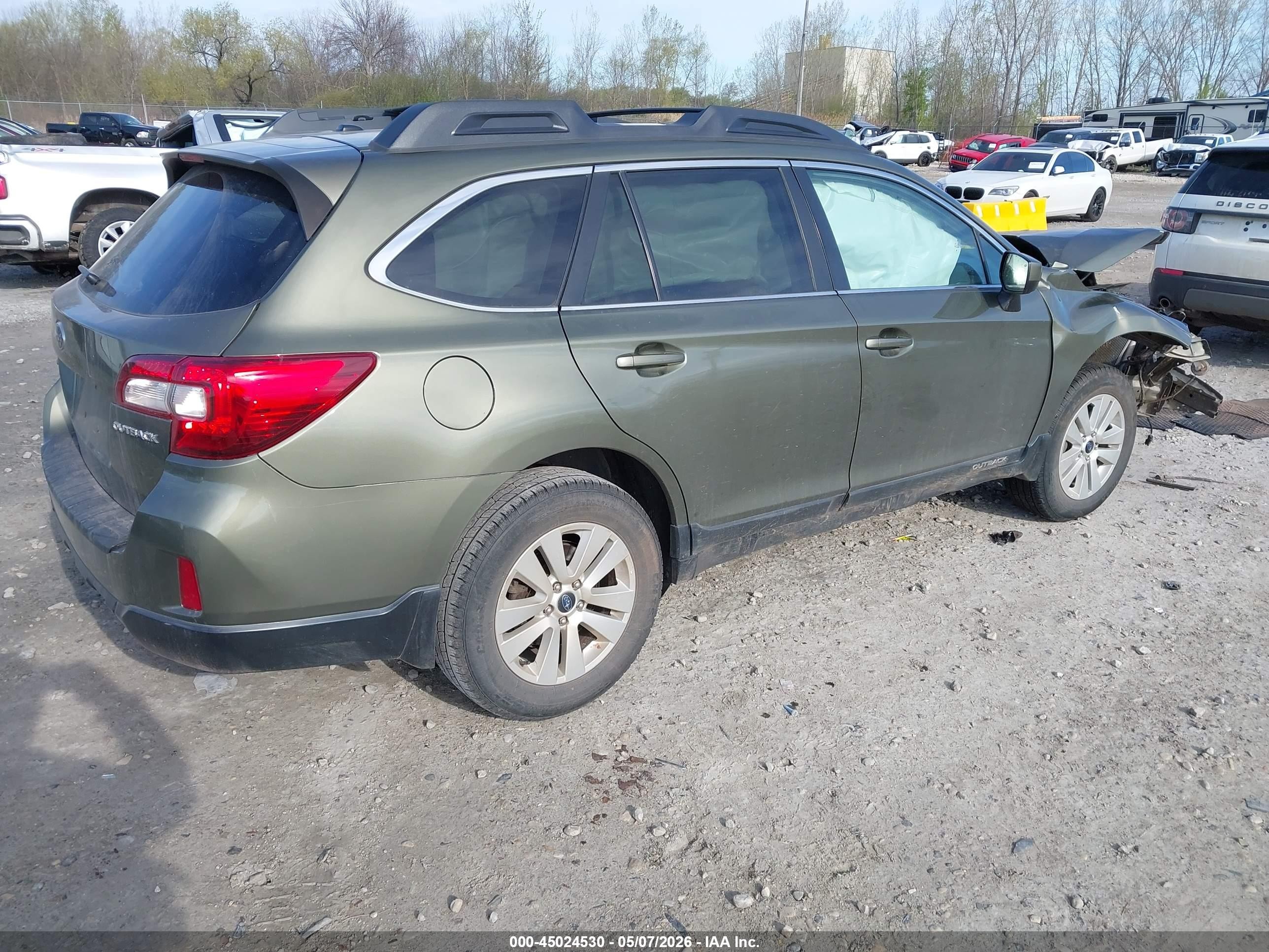 2015 Subaru Outback 2.5i Premium Gray vin: 4S4BSBEC2F3267936