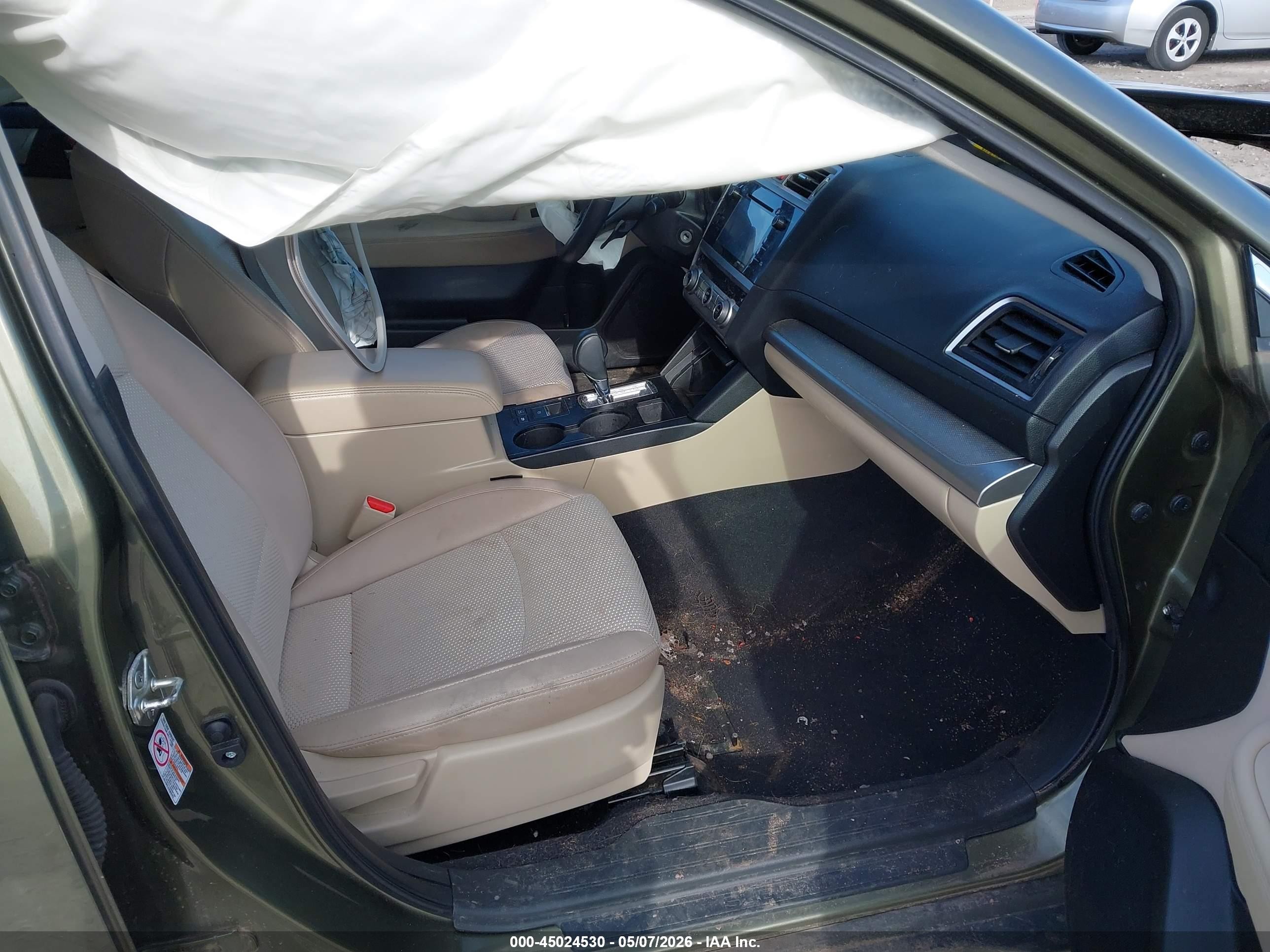2015 Subaru Outback 2.5i Premium Gray vin: 4S4BSBEC2F3267936