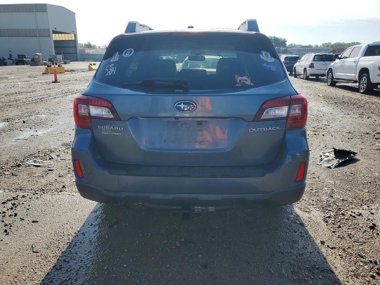 2015 Subaru Outback 2.5i Premium Blue vin: 4S4BSBEC6F3324588