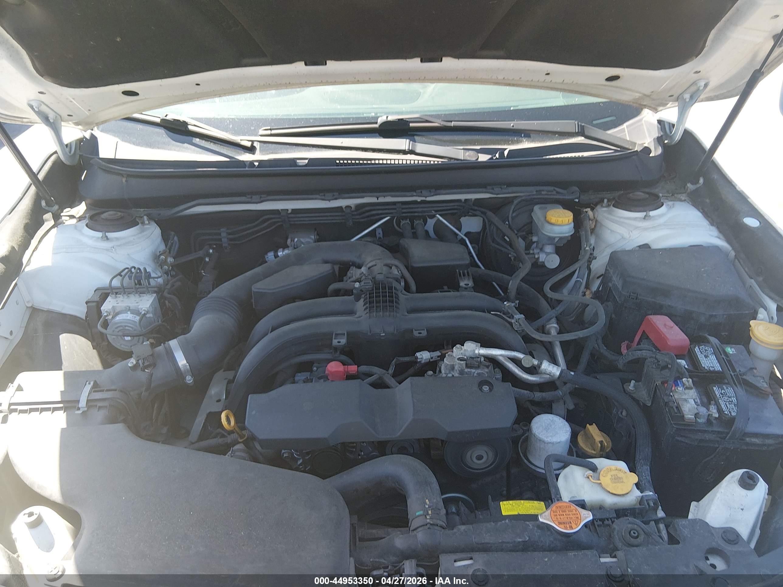 2015 Subaru Outback 2.5i Premium Белый vin: 4S4BSBEC8F3319361