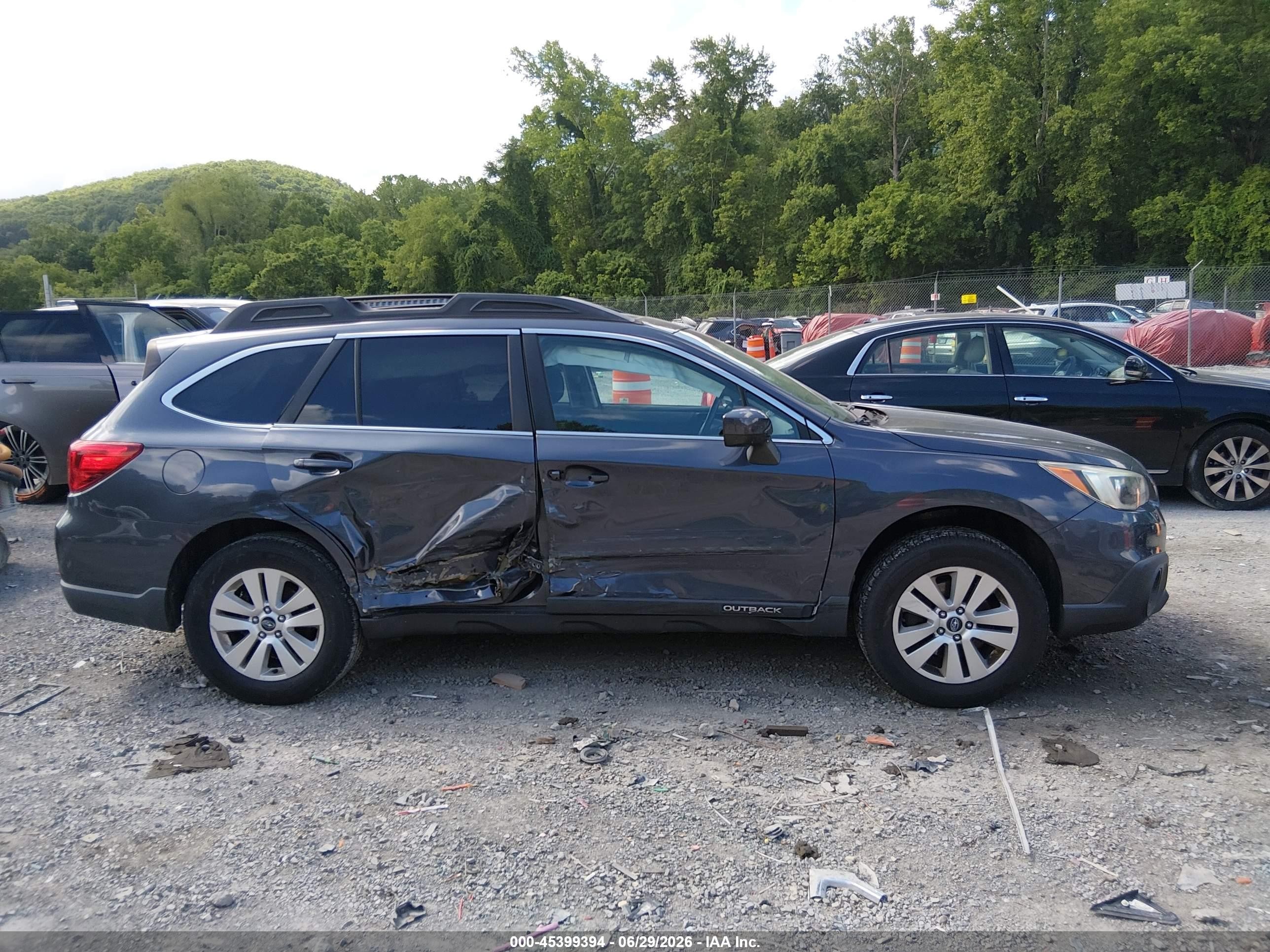 2015 Subaru Outback 2.5i Premium Blue vin: 4S4BSBEC9F3223545