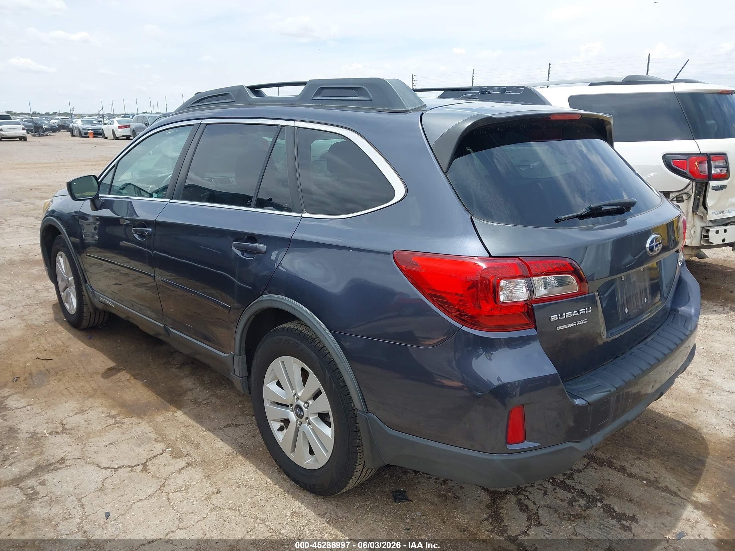 2015 Subaru Outback 2.5i Premium Blue vin: 4S4BSBECXF3233338