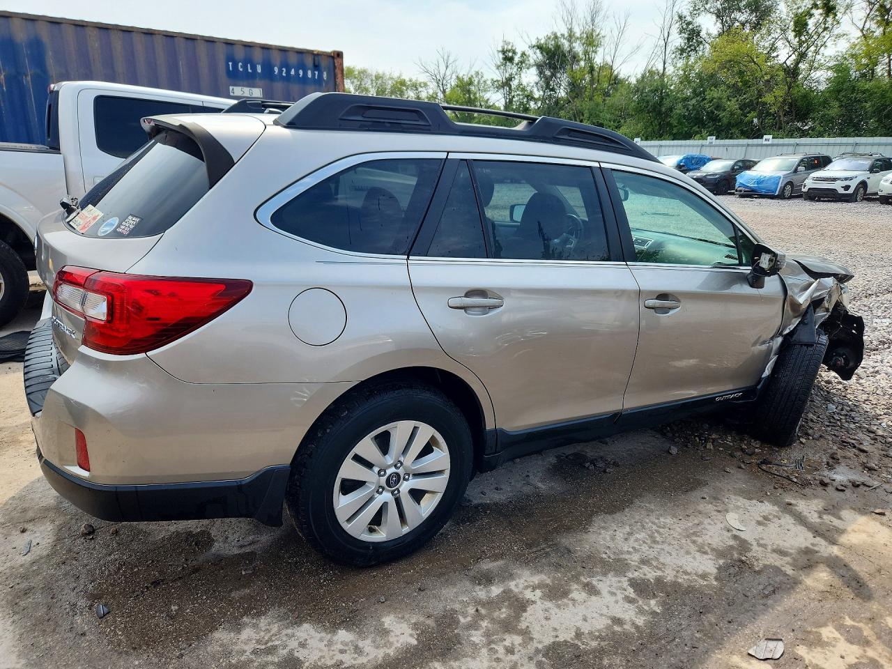 2015 Subaru Outback 2.5i Premium Silver vin: 4S4BSBFC0F3356516