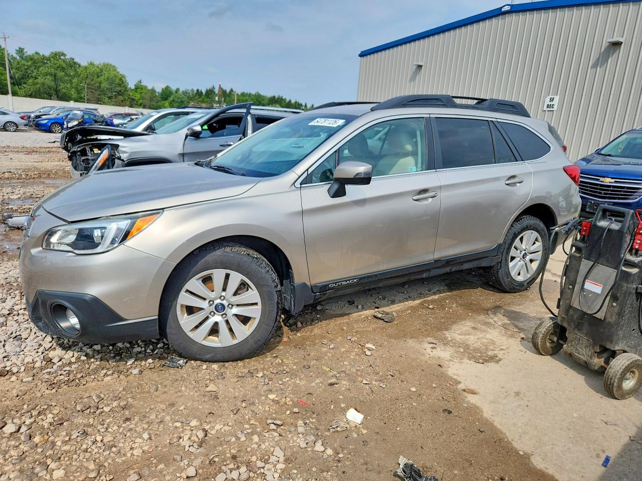2015 Subaru Outback 2.5i Premium Silver vin: 4S4BSBFC0F3356516