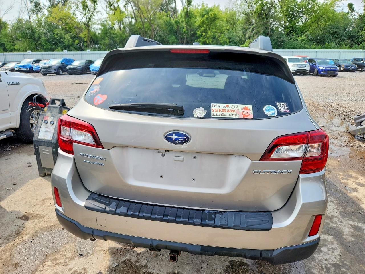 2015 Subaru Outback 2.5i Premium Silver vin: 4S4BSBFC0F3356516