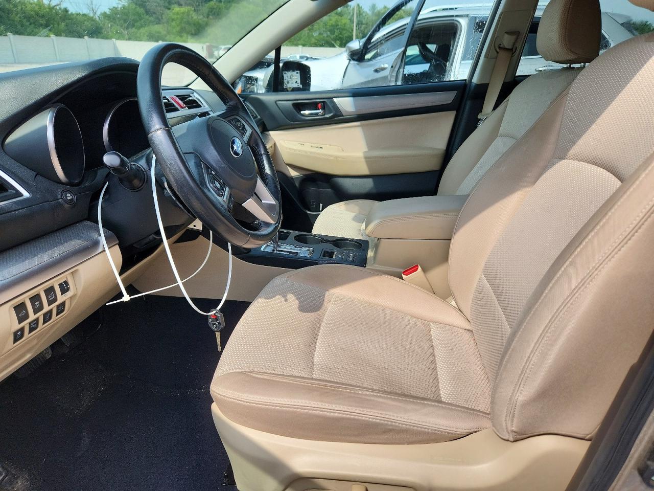 2015 Subaru Outback 2.5i Premium Silver vin: 4S4BSBFC0F3356516