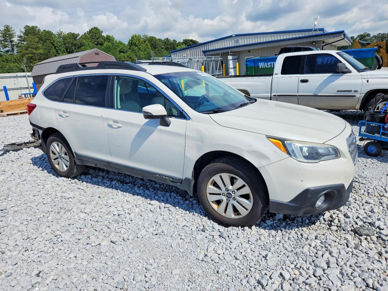 2015 Subaru Outback 2.5i Premium White vin: 4S4BSBFC2F3290146