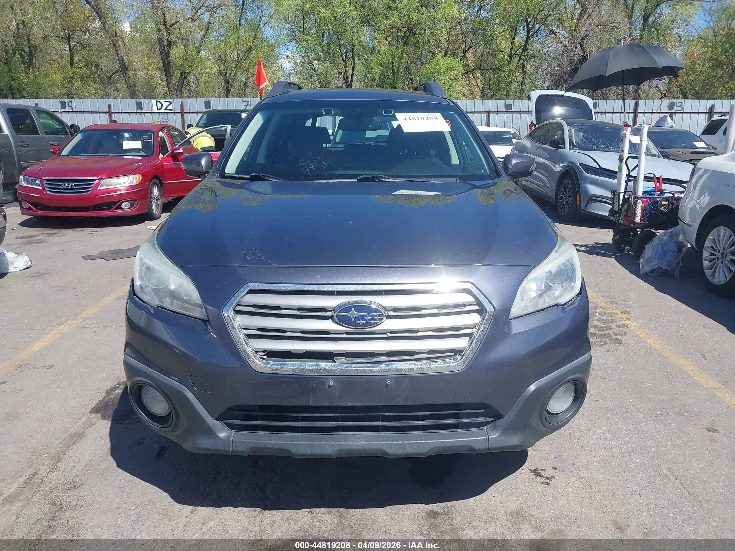 2015 Subaru Outback 2.5i Premium Gray vin: 4S4BSBFC6F3270482