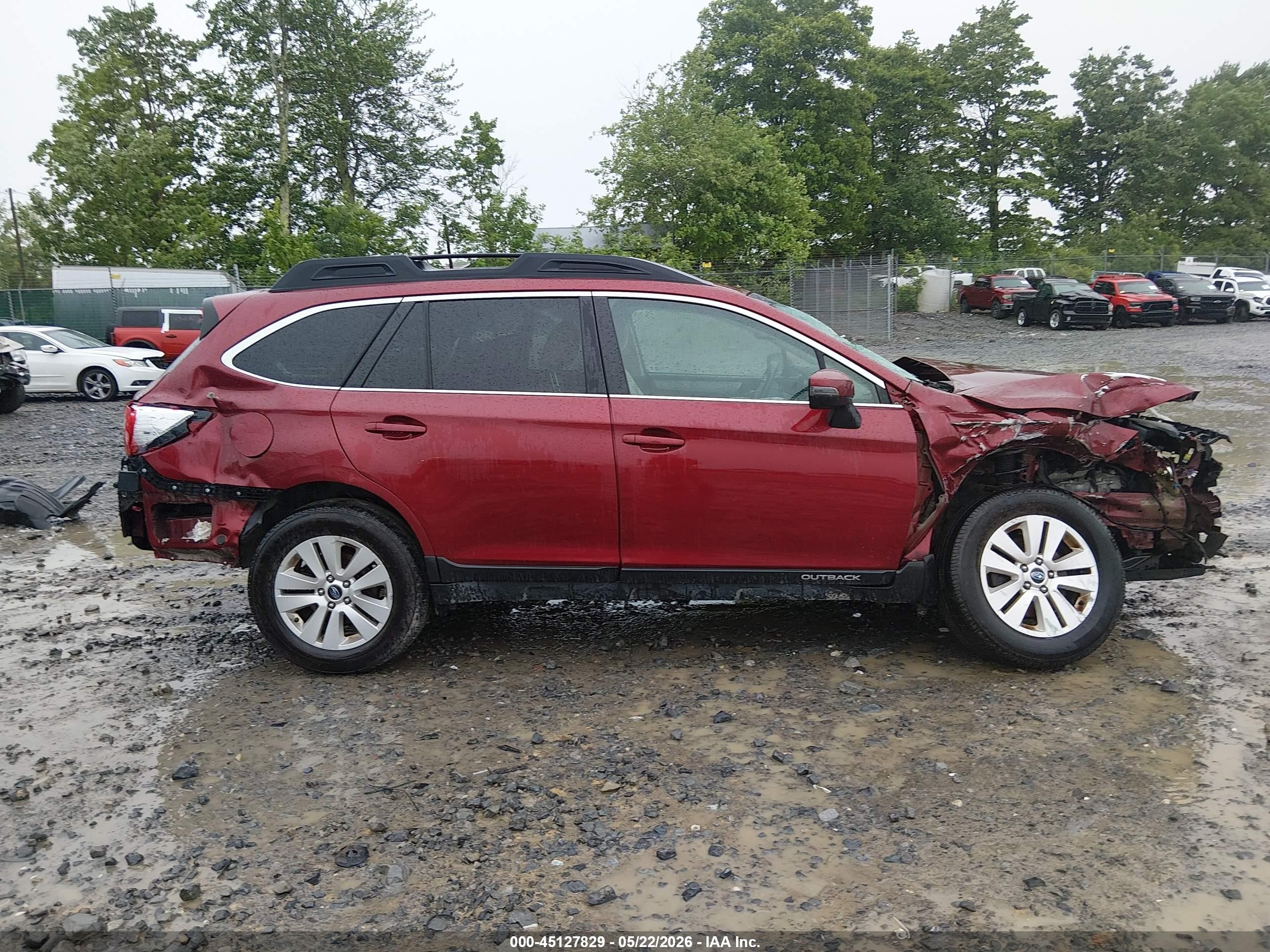 2015 Subaru Outback 2.5i Premium Red vin: 4S4BSBFC8F3231280