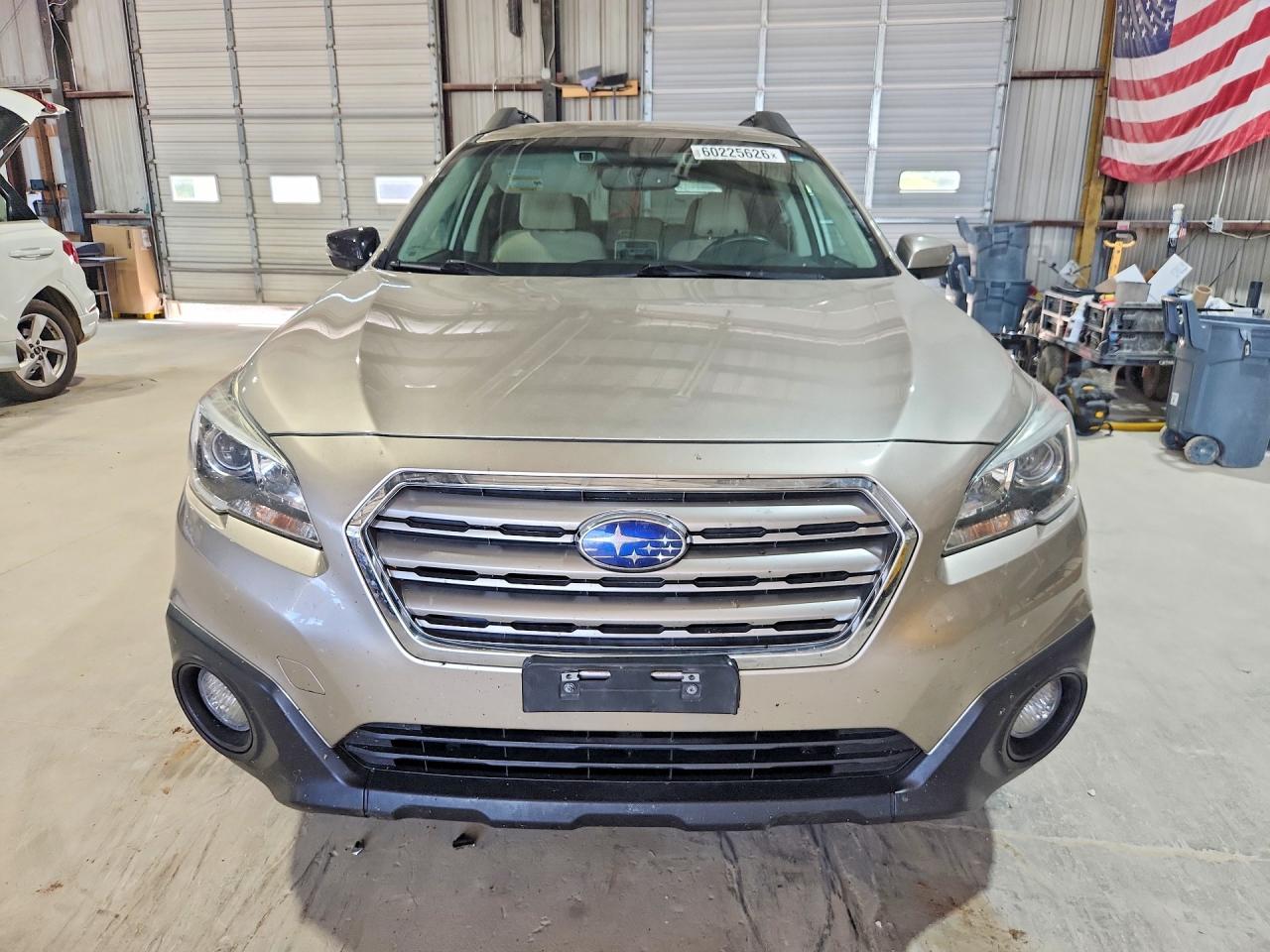 2015 Subaru Outback 2.5i Premium Gold vin: 4S4BSBFC8F3307287