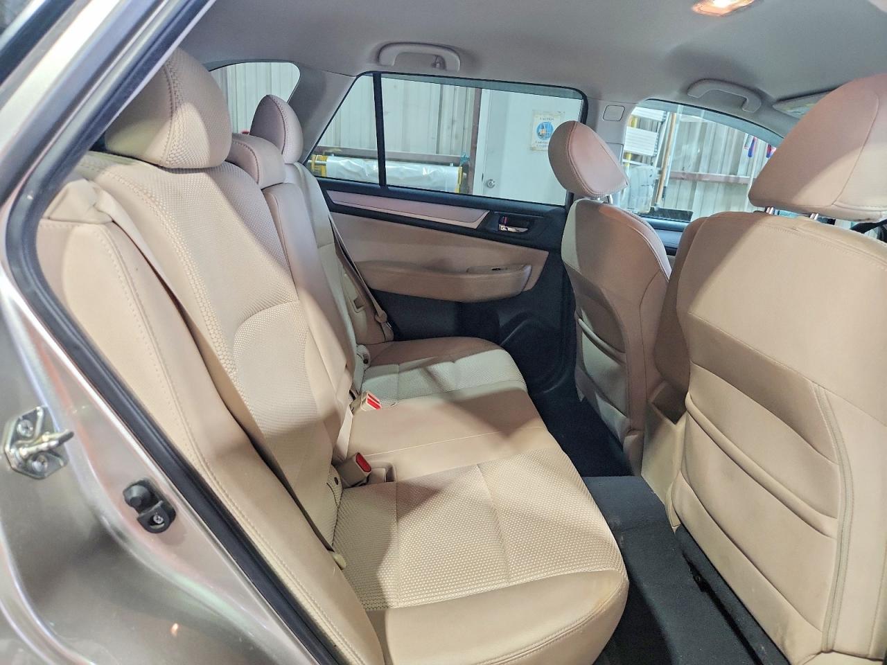 2015 Subaru Outback 2.5i Premium Gold vin: 4S4BSBFC8F3307287