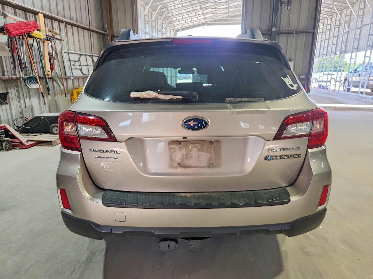 2015 Subaru Outback 2.5i Premium Gold vin: 4S4BSBFC8F3307287