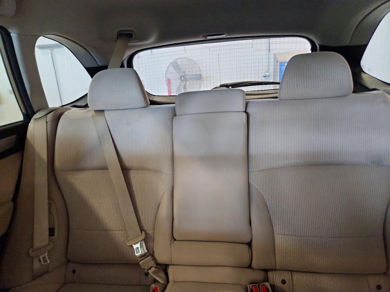 2015 Subaru Outback 2.5i Premium Silver vin: 4S4BSBFC9F3230512