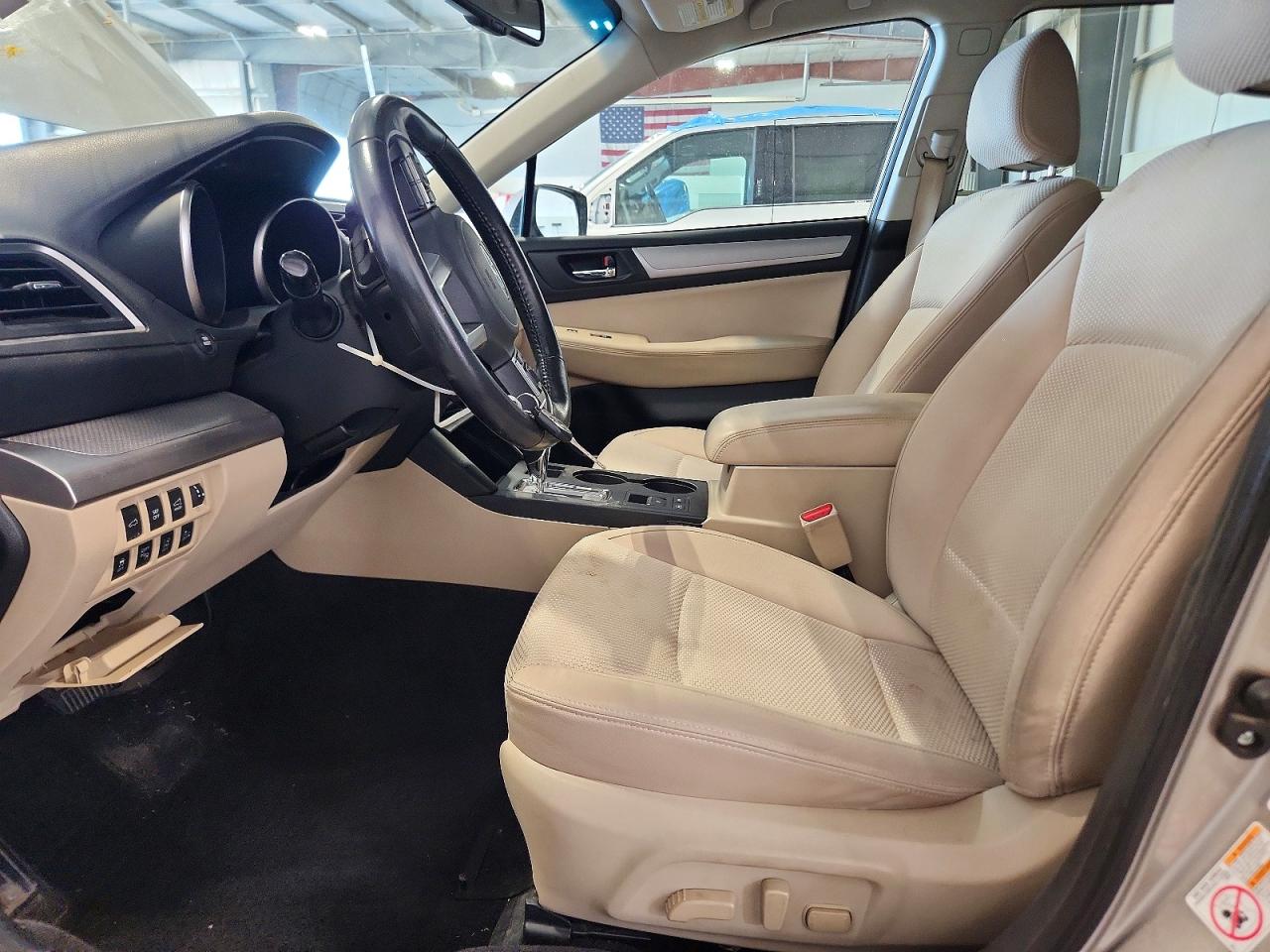 2015 Subaru Outback 2.5i Premium Silver vin: 4S4BSBFC9F3230512