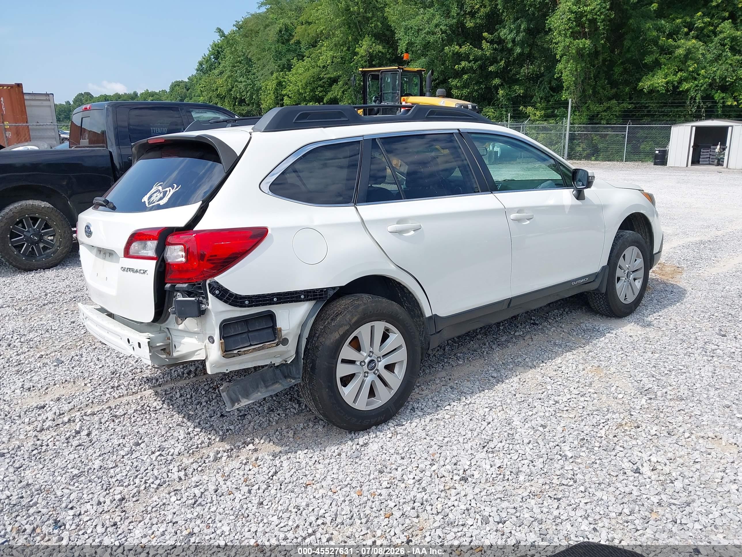 2015 Subaru Outback 2.5i Premium White vin: 4S4BSBFC9F3262750
