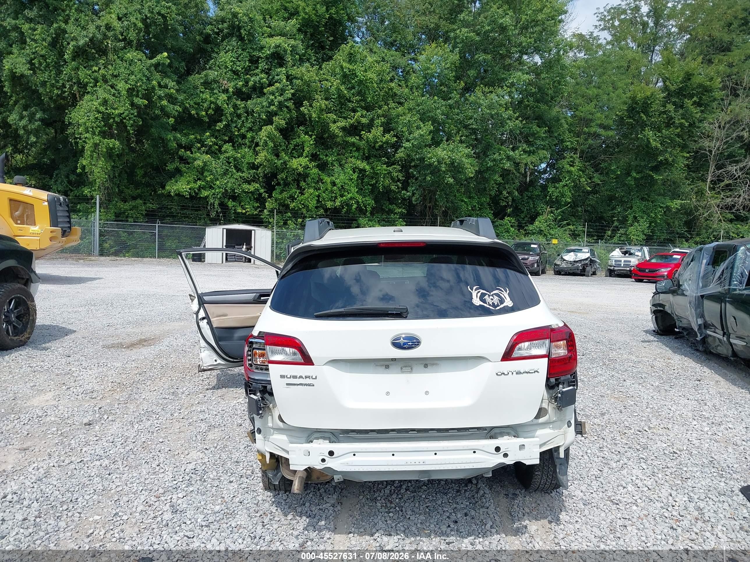 2015 Subaru Outback 2.5i Premium White vin: 4S4BSBFC9F3262750