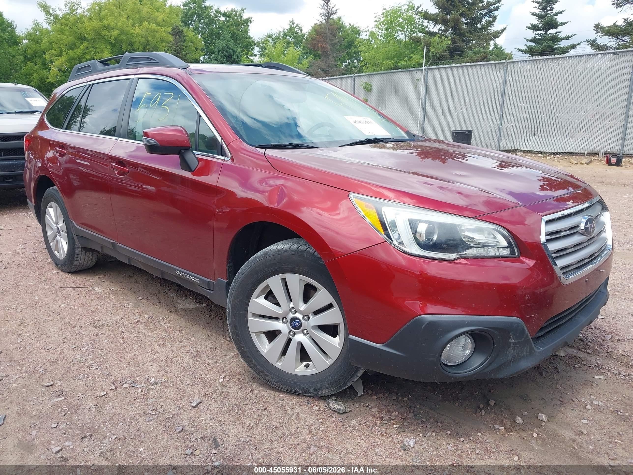 2015 Subaru Outback 2.5i Premium Красный vin: 4S4BSBHC0F3231917