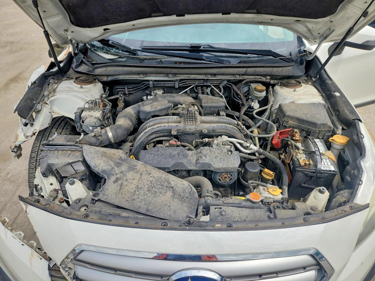 2015 Subaru Outback 2.5i Premium Белый vin: 4S4BSBHC1F3326924