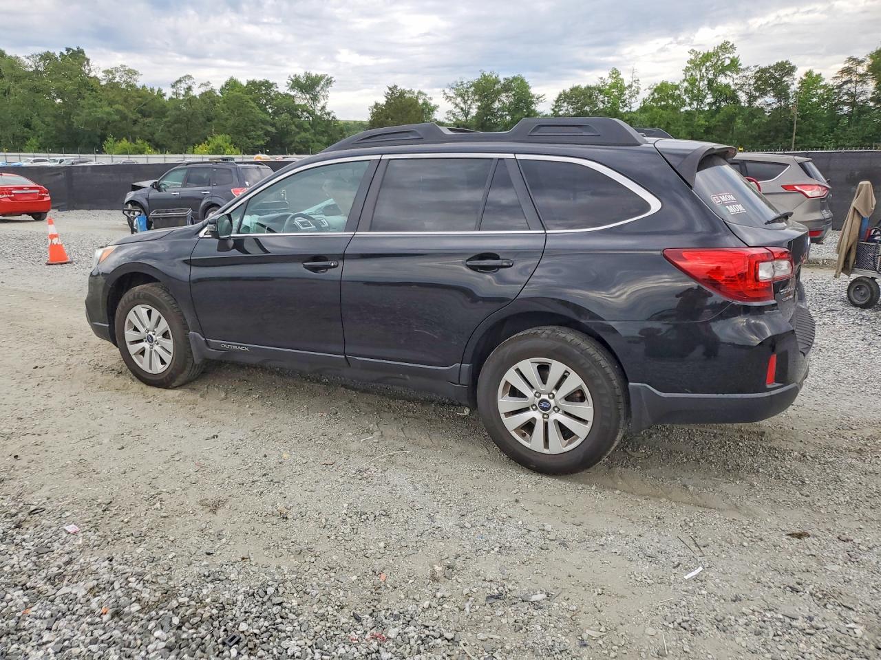 2015 Subaru Outback 2.5i Premium Черный vin: 4S4BSBHC6F3321878