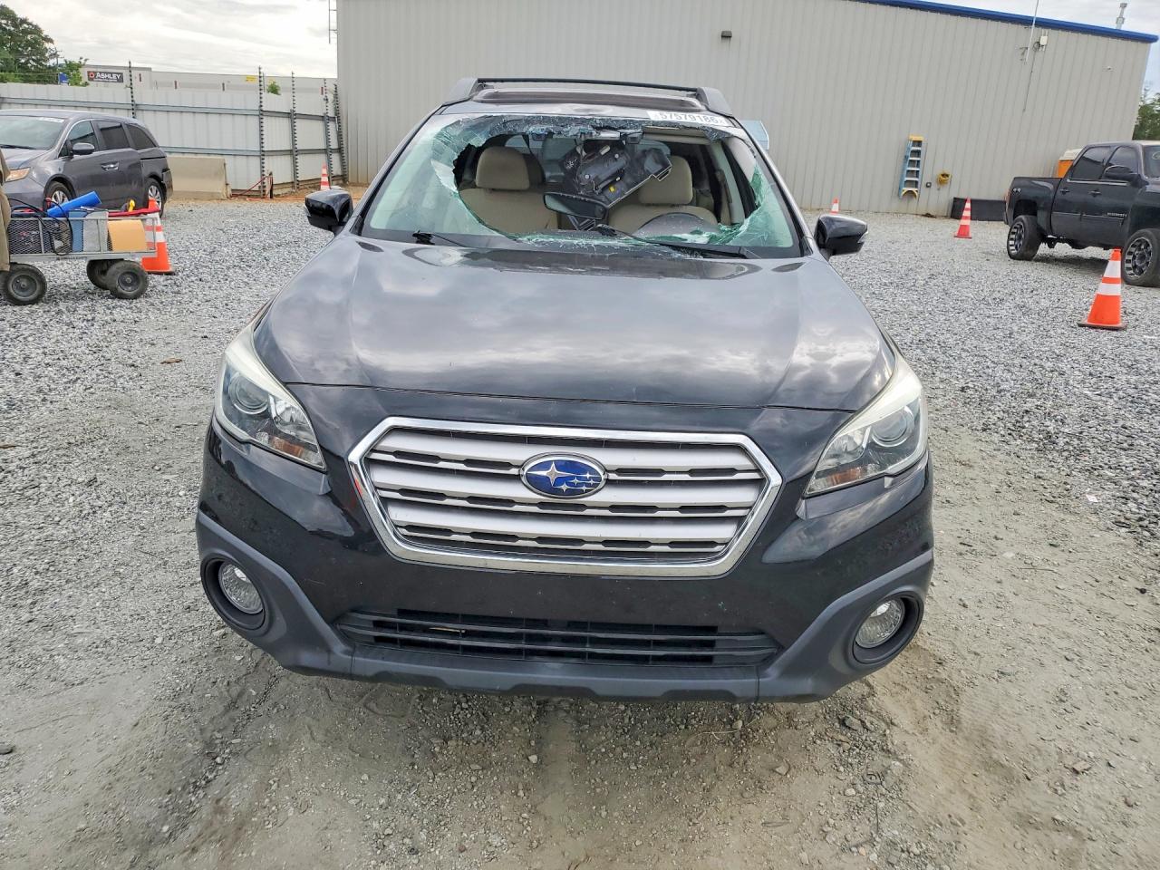 2015 Subaru Outback 2.5i Premium Черный vin: 4S4BSBHC6F3321878