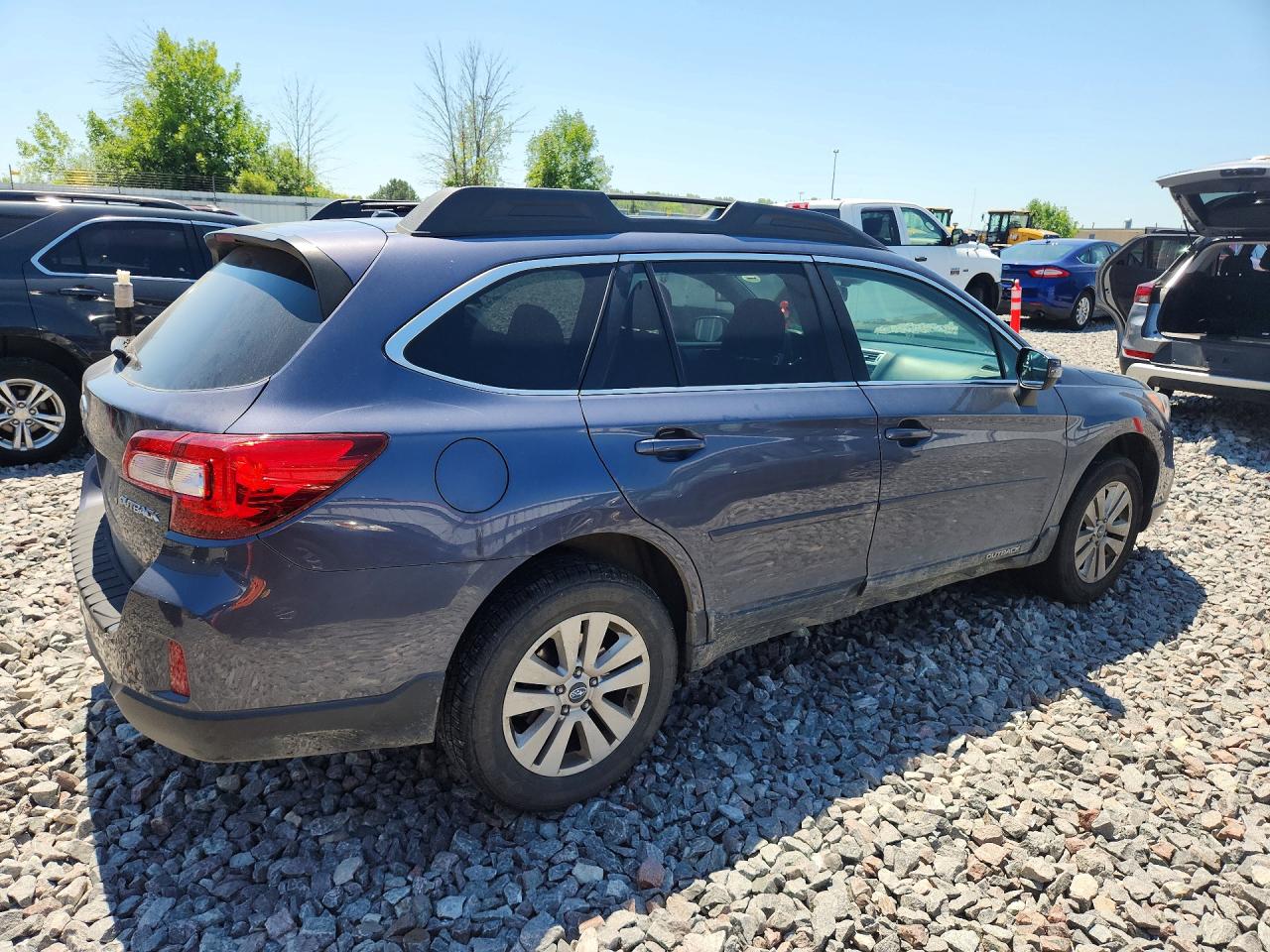 2015 Subaru Outback 2.5i Premium Blue vin: 4S4BSBHC8F3249775