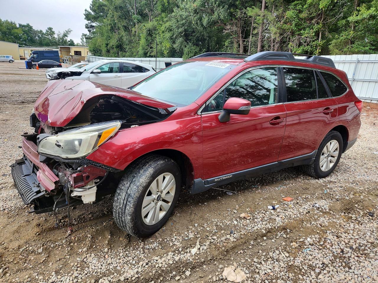 2015 Subaru Outback 2.5i Premium Red vin: 4S4BSBHC8F3346023