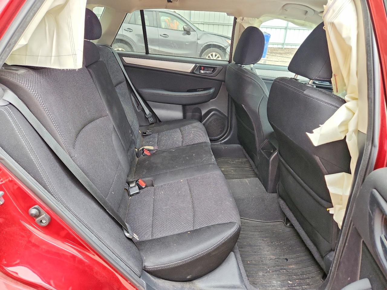 2015 Subaru Outback 2.5i Premium Red vin: 4S4BSBHC8F3346023
