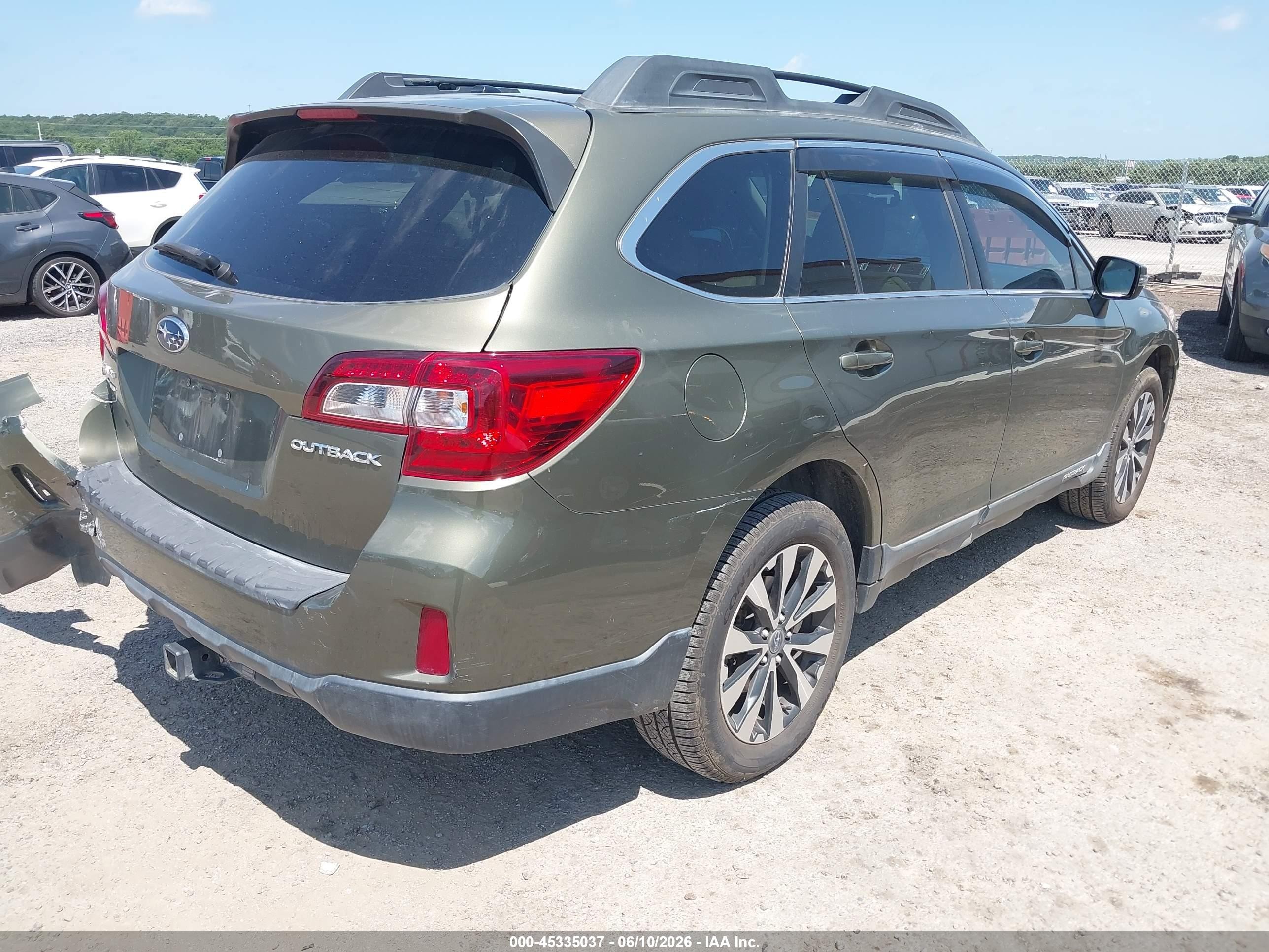 2015 Subaru Outback 2.5i Limited Gray vin: 4S4BSBJC0F3213296