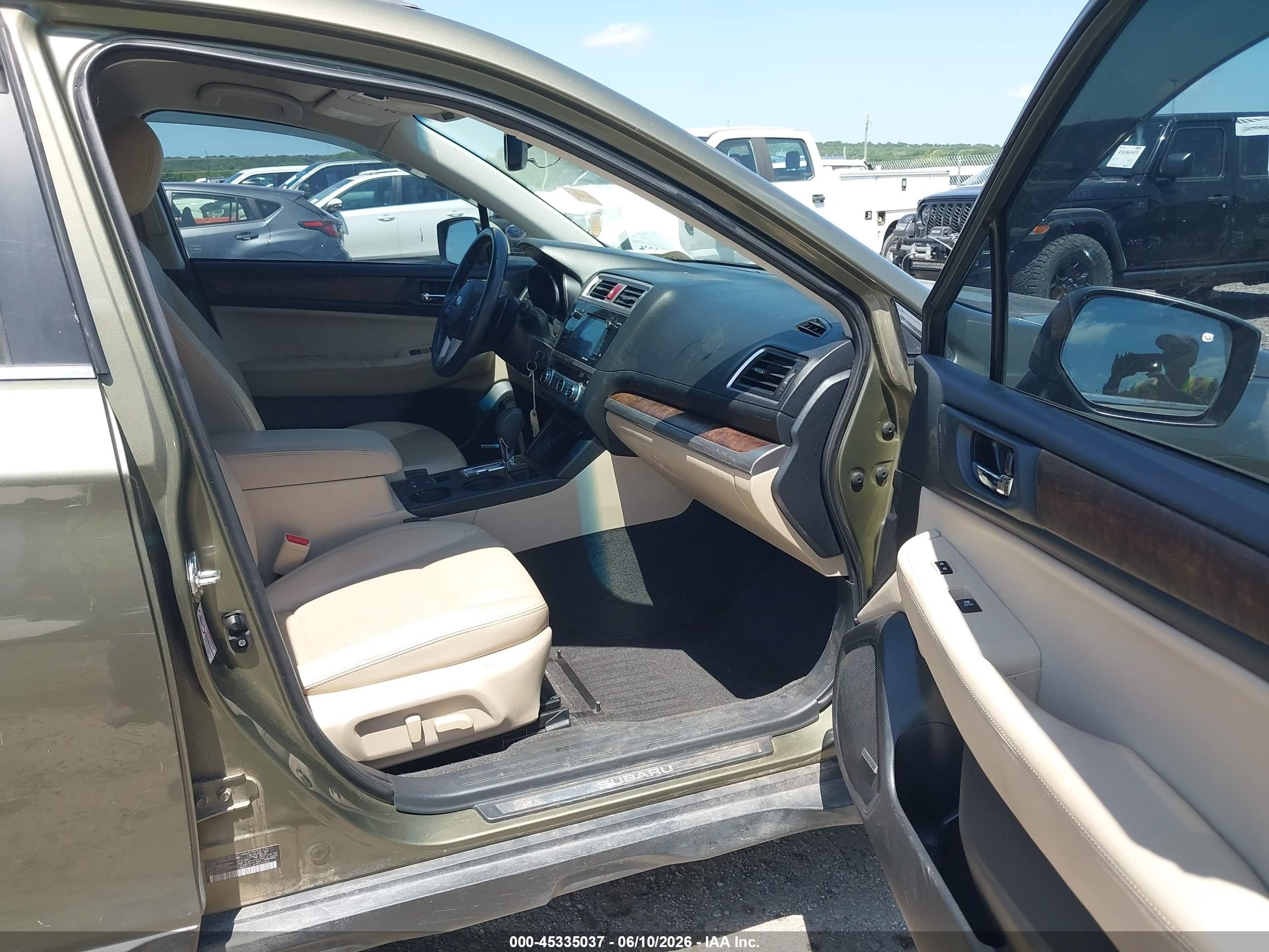 2015 Subaru Outback 2.5i Limited Gray vin: 4S4BSBJC0F3213296