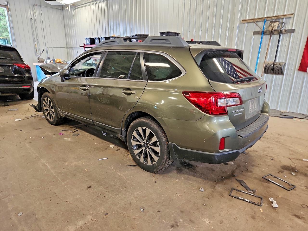2015 Subaru Outback 2.5i Limited Green vin: 4S4BSBJC0F3238618