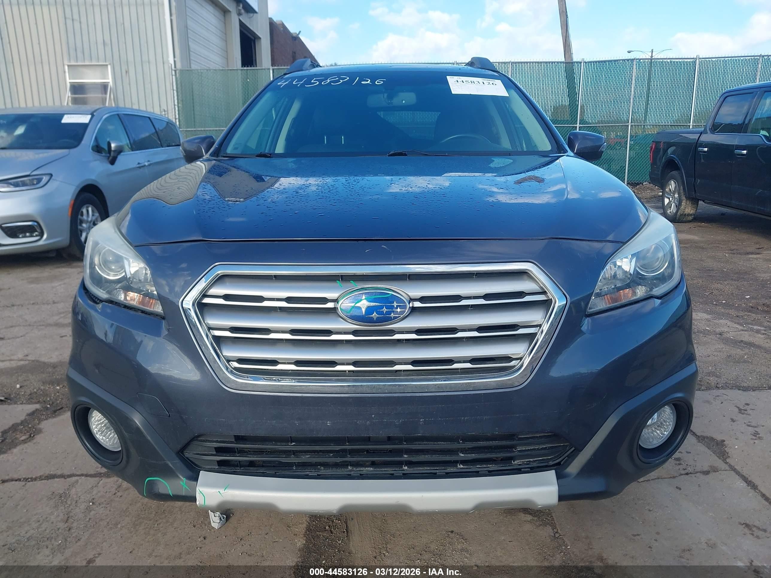 2015 Subaru Outback 2.5i Limited Blue vin: 4S4BSBJC5F3215545