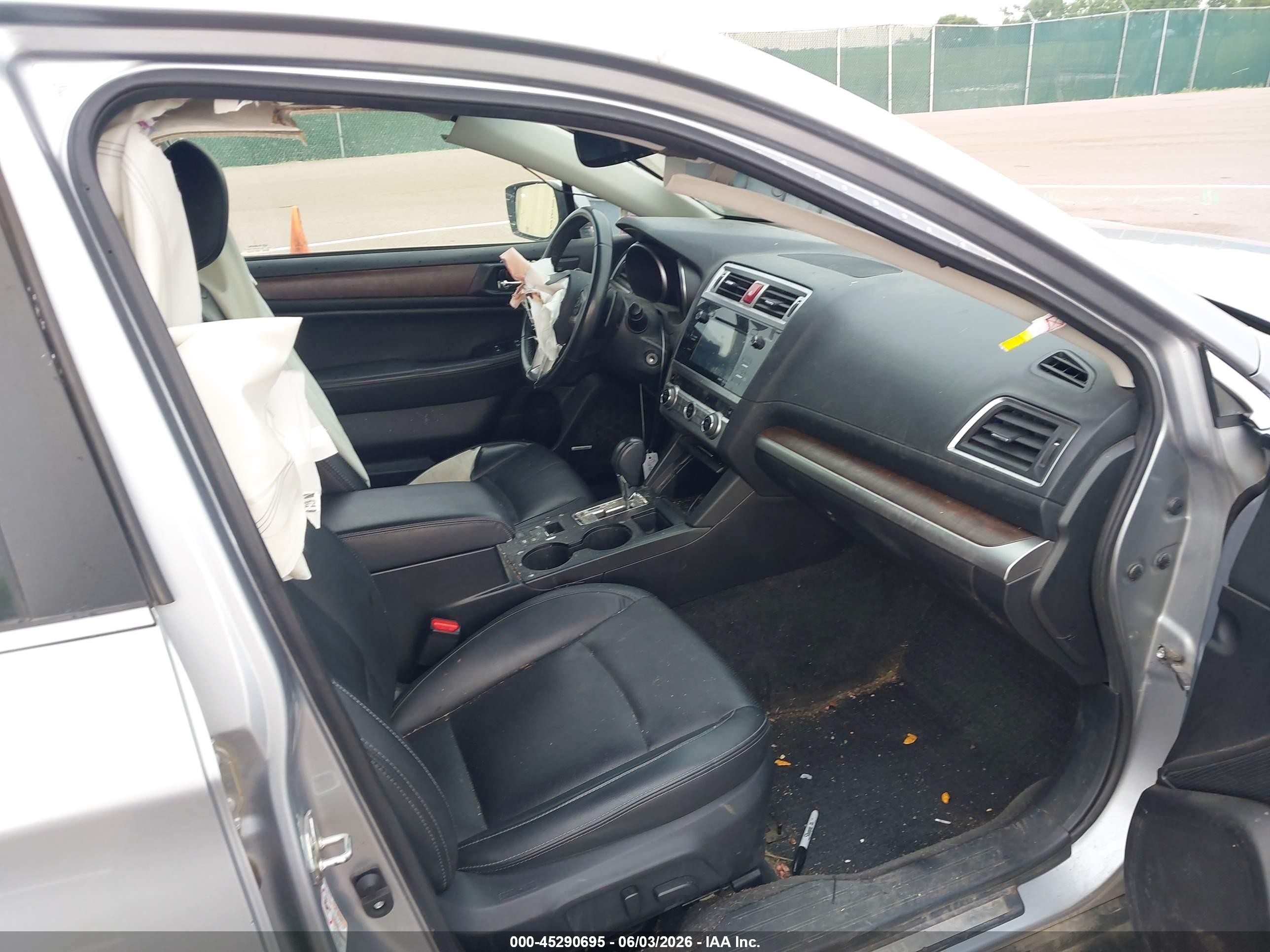 2015 Subaru Outback 2.5i Limited Light Blue vin: 4S4BSBJC6F3226750