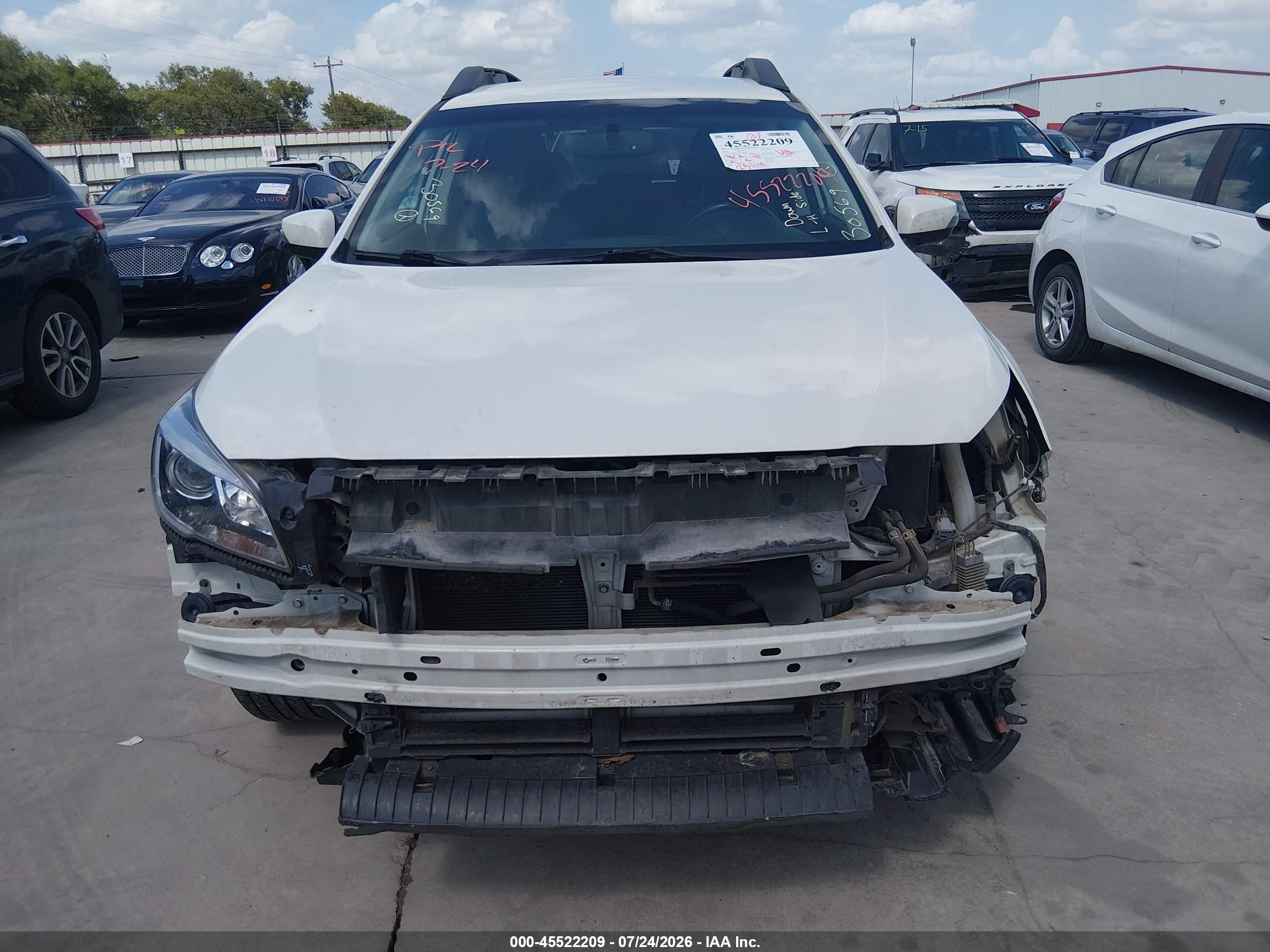 2015 Subaru Outback 2.5i Limited White vin: 4S4BSBJC6F3240924