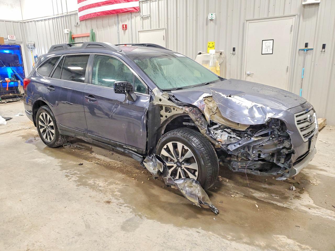 2015 Subaru Outback 2.5i Limited Gray vin: 4S4BSBJC8F3338871