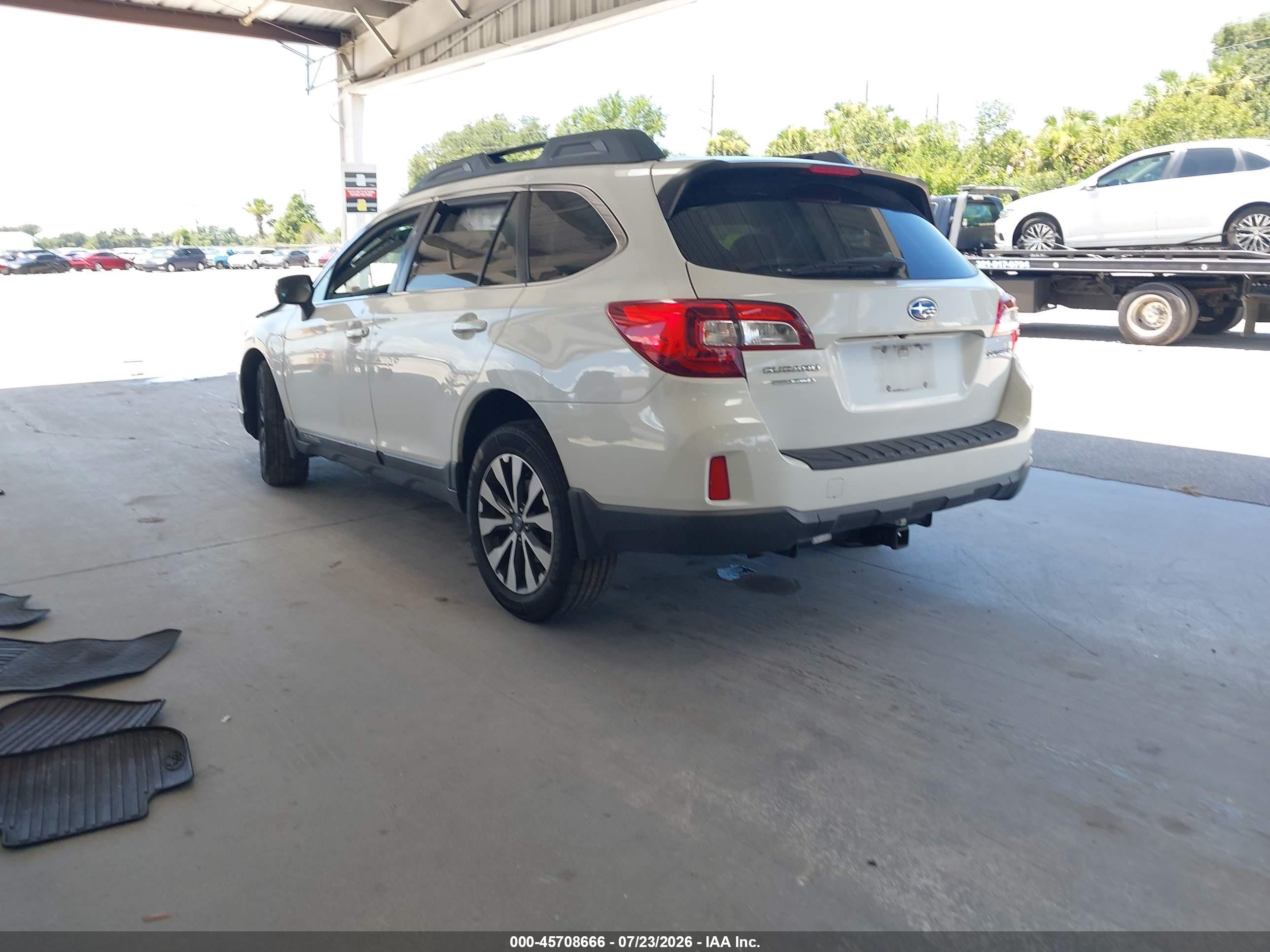 2015 Subaru Outback 2.5i Limited White vin: 4S4BSBJC8F3355072