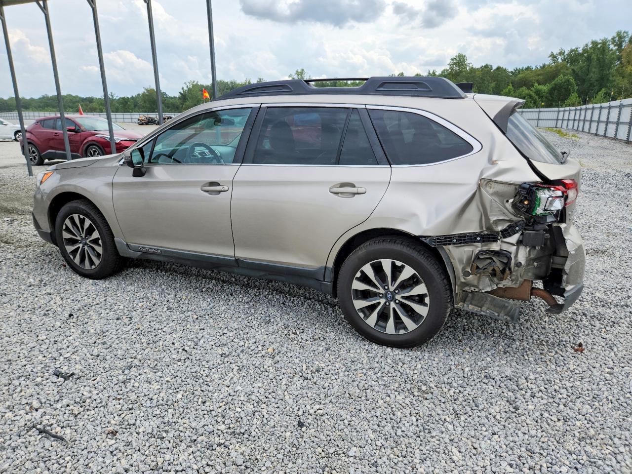 2016 Subaru Outback 2.5i Limited Золотой vin: 4S4BSBJCXG3346214