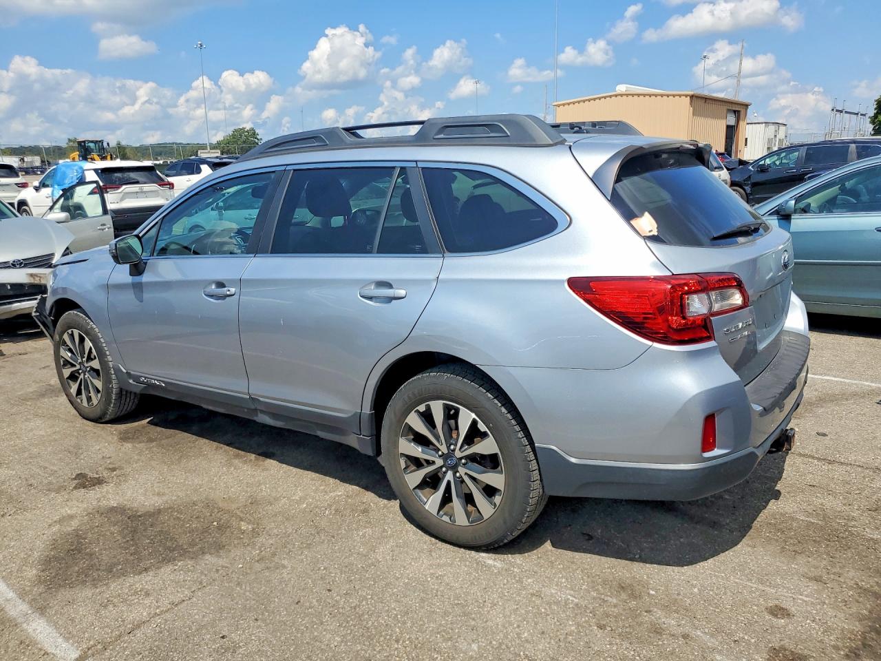 2015 Subaru Outback 2.5i Limited Blue vin: 4S4BSBLC1F3212414