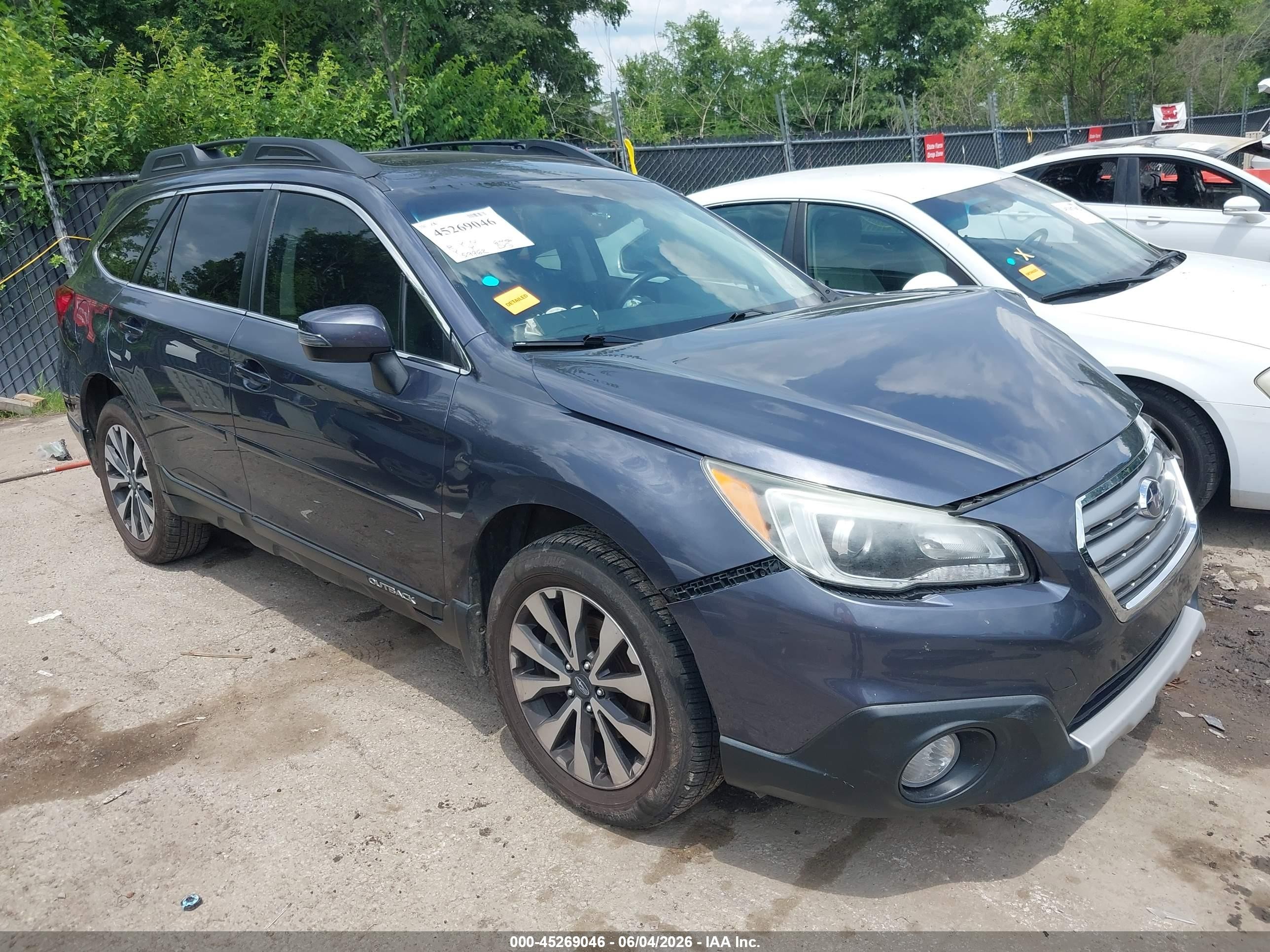 2015 Subaru Outback 2.5i Limited Gray vin: 4S4BSBLC1F3349319