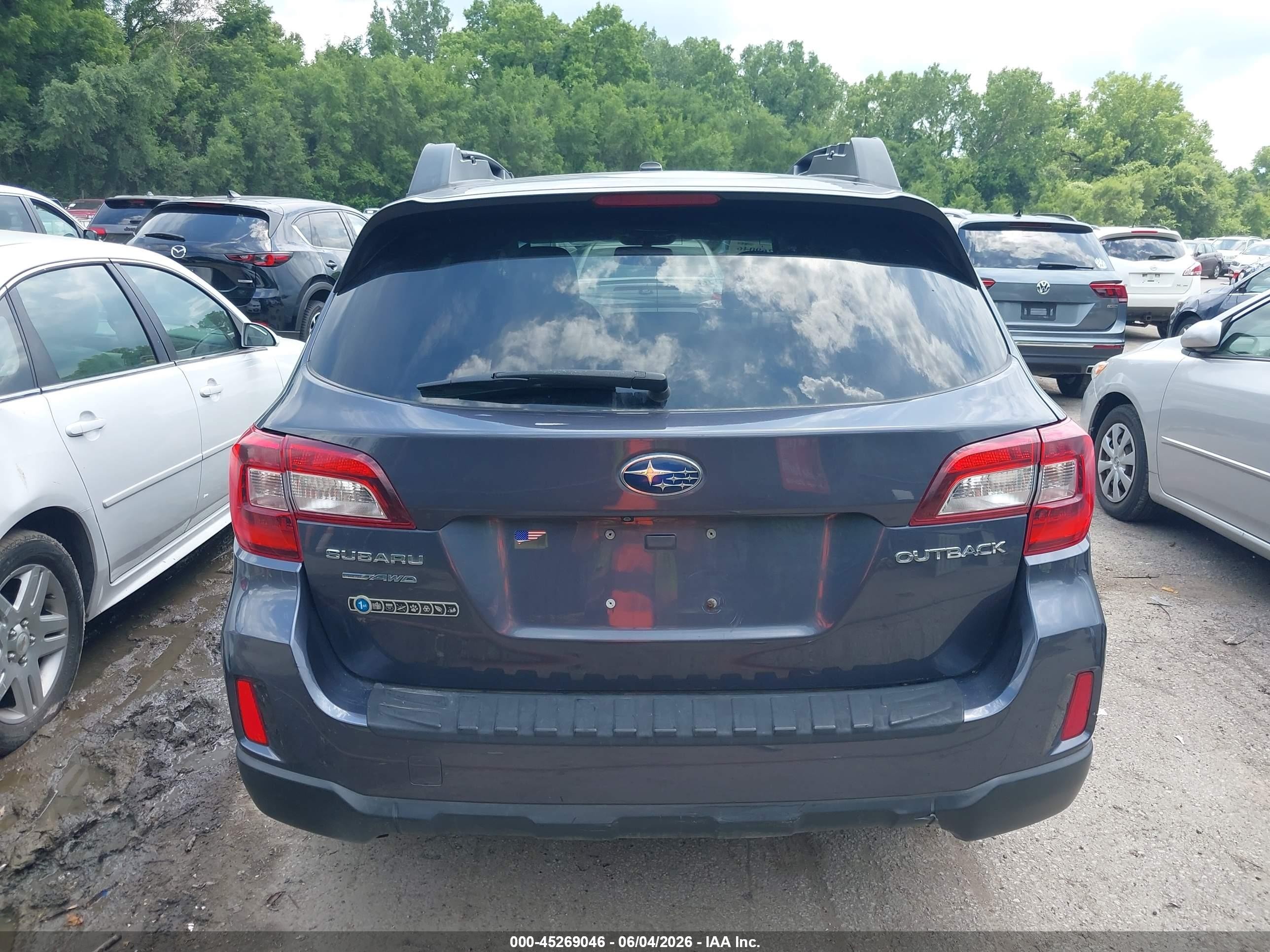 2015 Subaru Outback 2.5i Limited Gray vin: 4S4BSBLC1F3349319