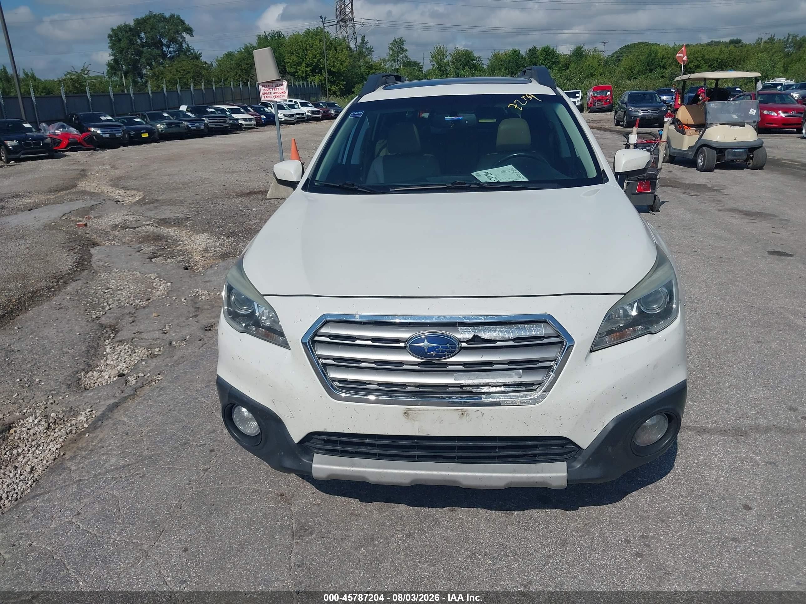 2015 Subaru Outback 2.5i Limited White vin: 4S4BSBLC3F3281038