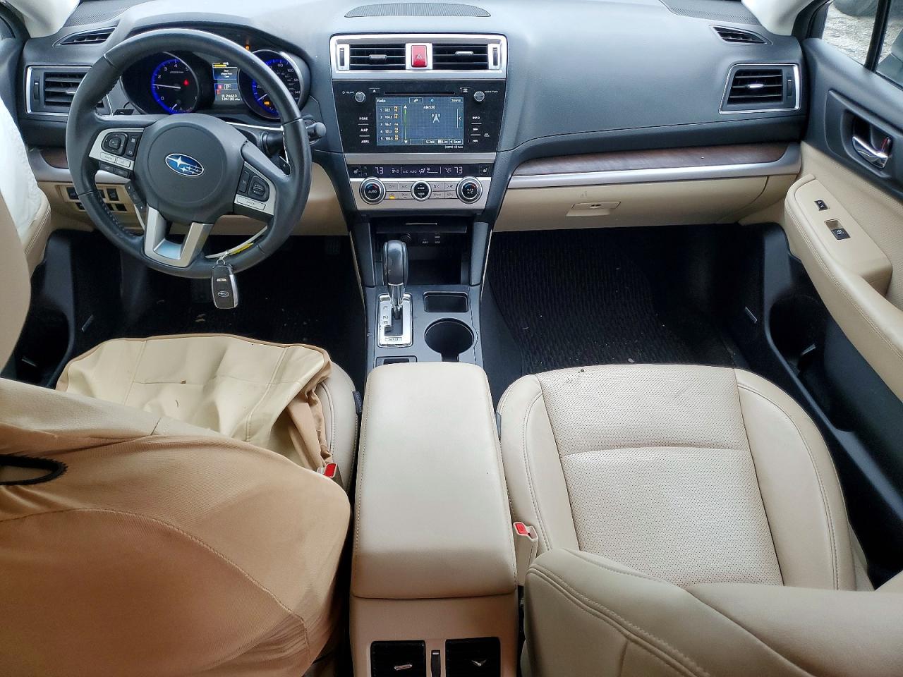 2015 Subaru Outback 2.5i Limited White vin: 4S4BSBLC3F3281198