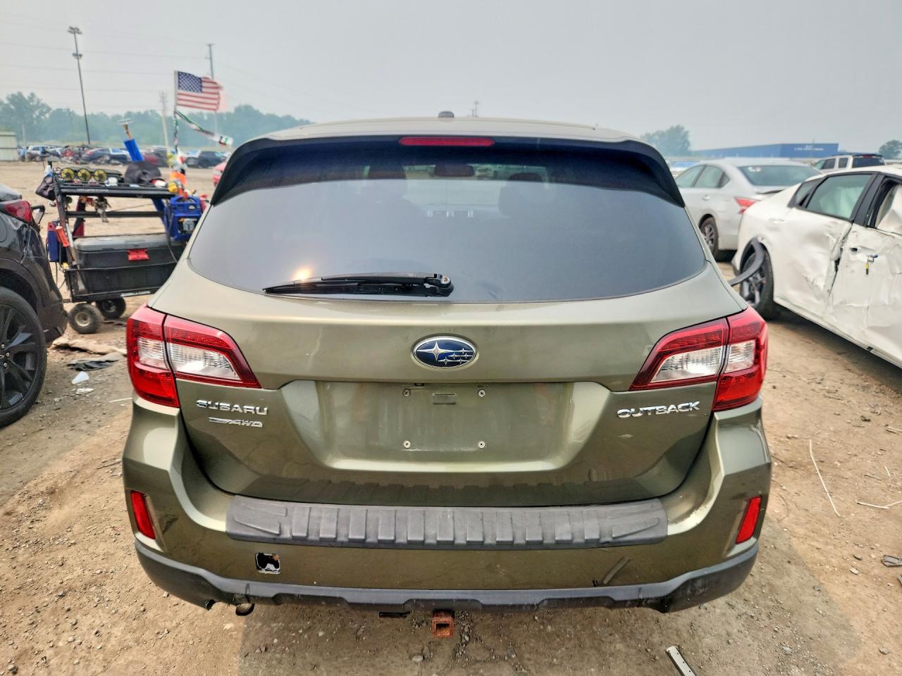 2015 Subaru Outback 2.5i Limited Green vin: 4S4BSBLC4F3233256