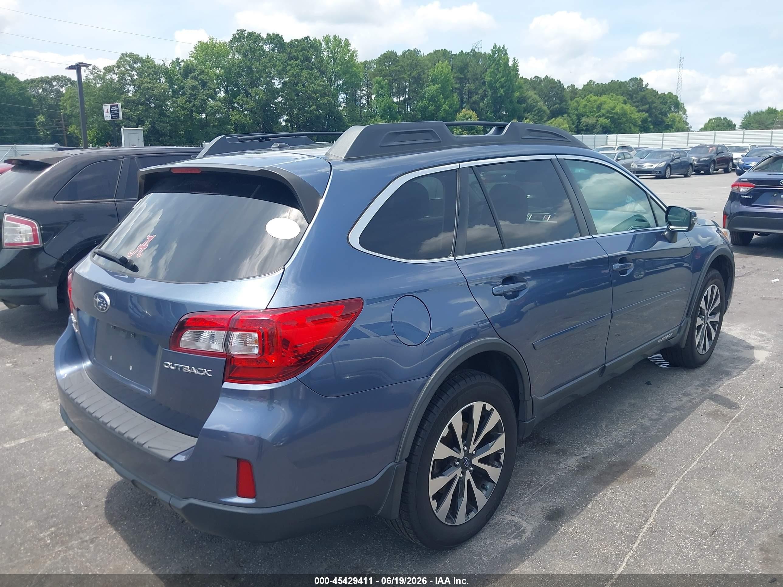 2015 Subaru Outback 2.5i Limited Dark Blue vin: 4S4BSBLC5F3319255
