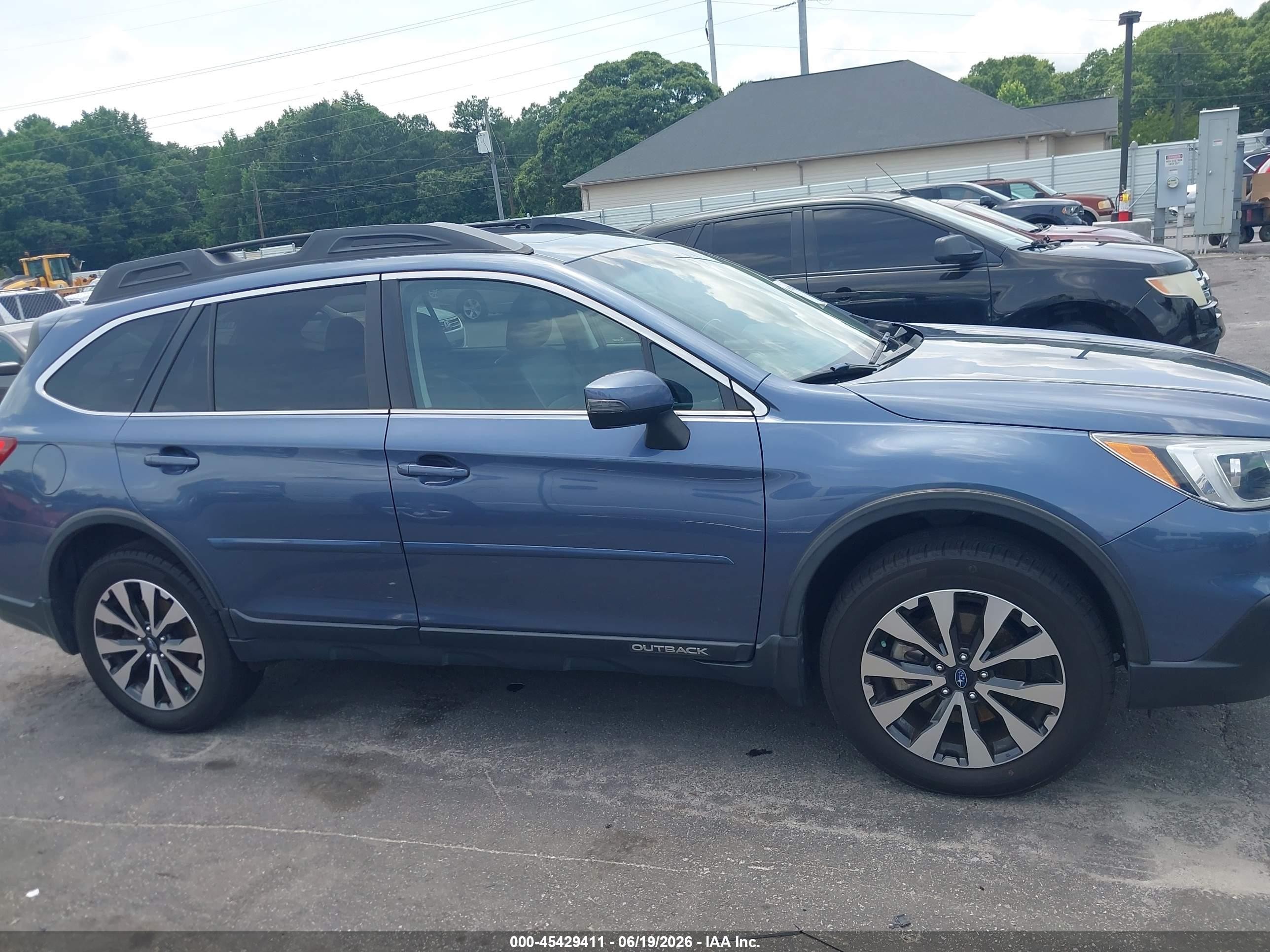 2015 Subaru Outback 2.5i Limited Dark Blue vin: 4S4BSBLC5F3319255