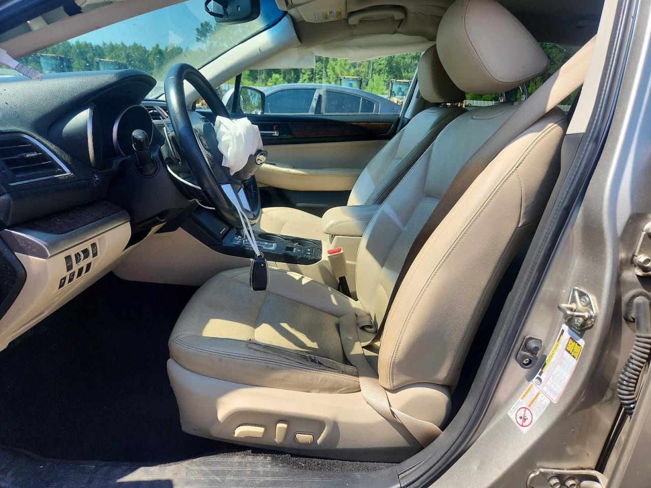 2016 Subaru Outback 2.5i Limited Silver vin: 4S4BSBLC5G3253985