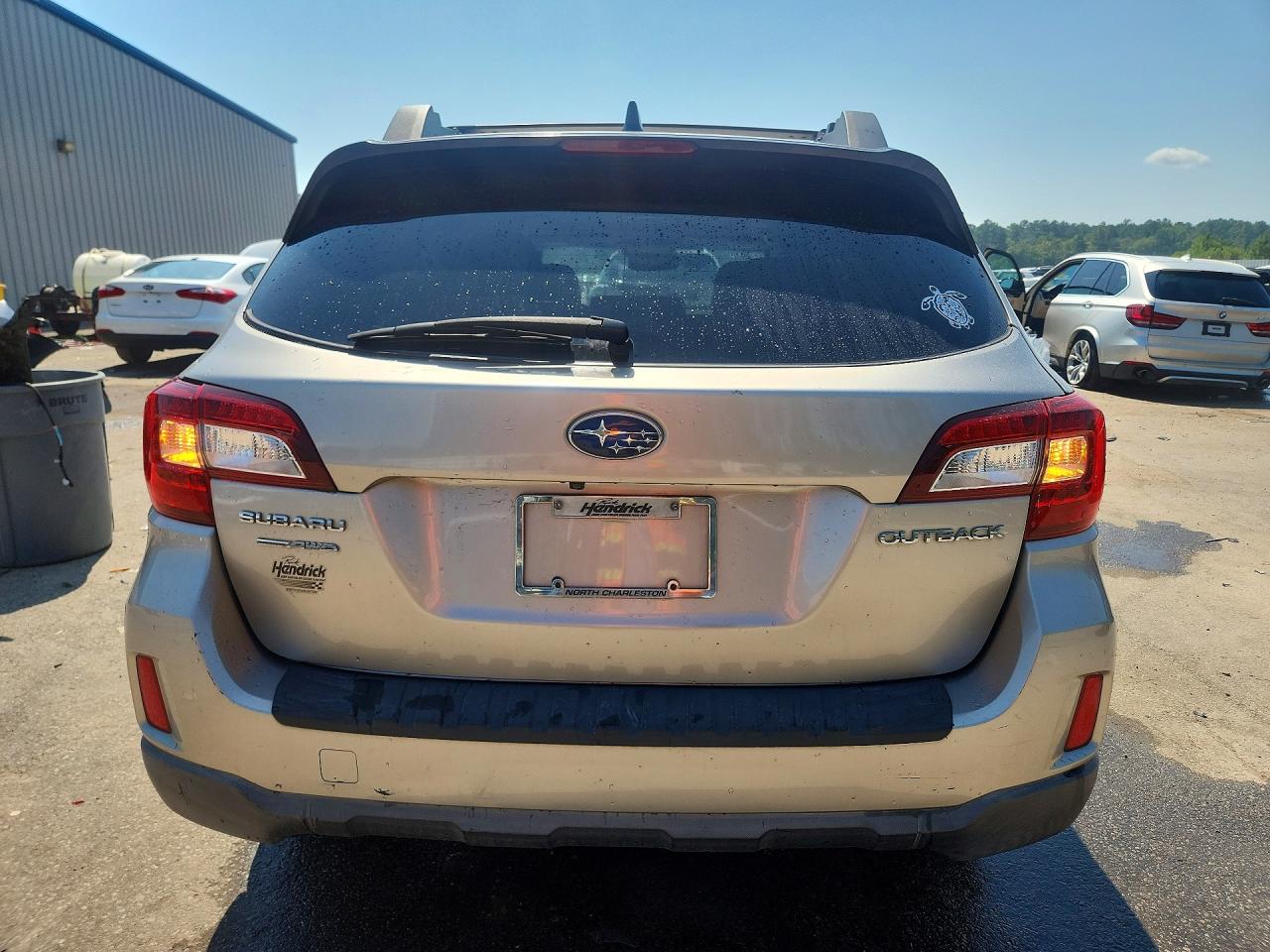 2016 Subaru Outback 2.5i Limited Silver vin: 4S4BSBLC5G3253985